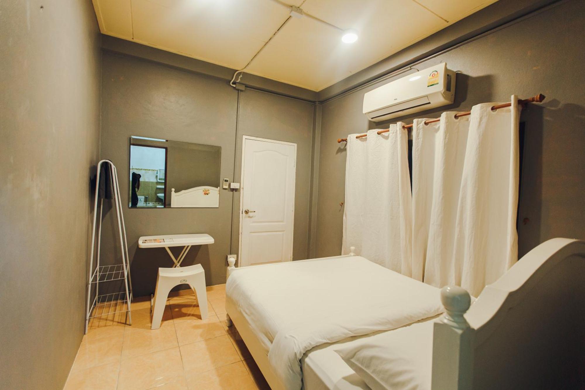 Agga Cnx Hostel Chiang Mai Exterior foto